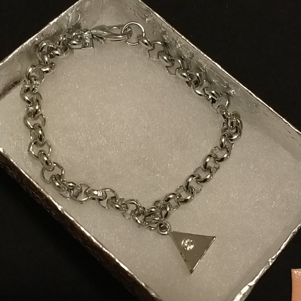 Esika bracelet